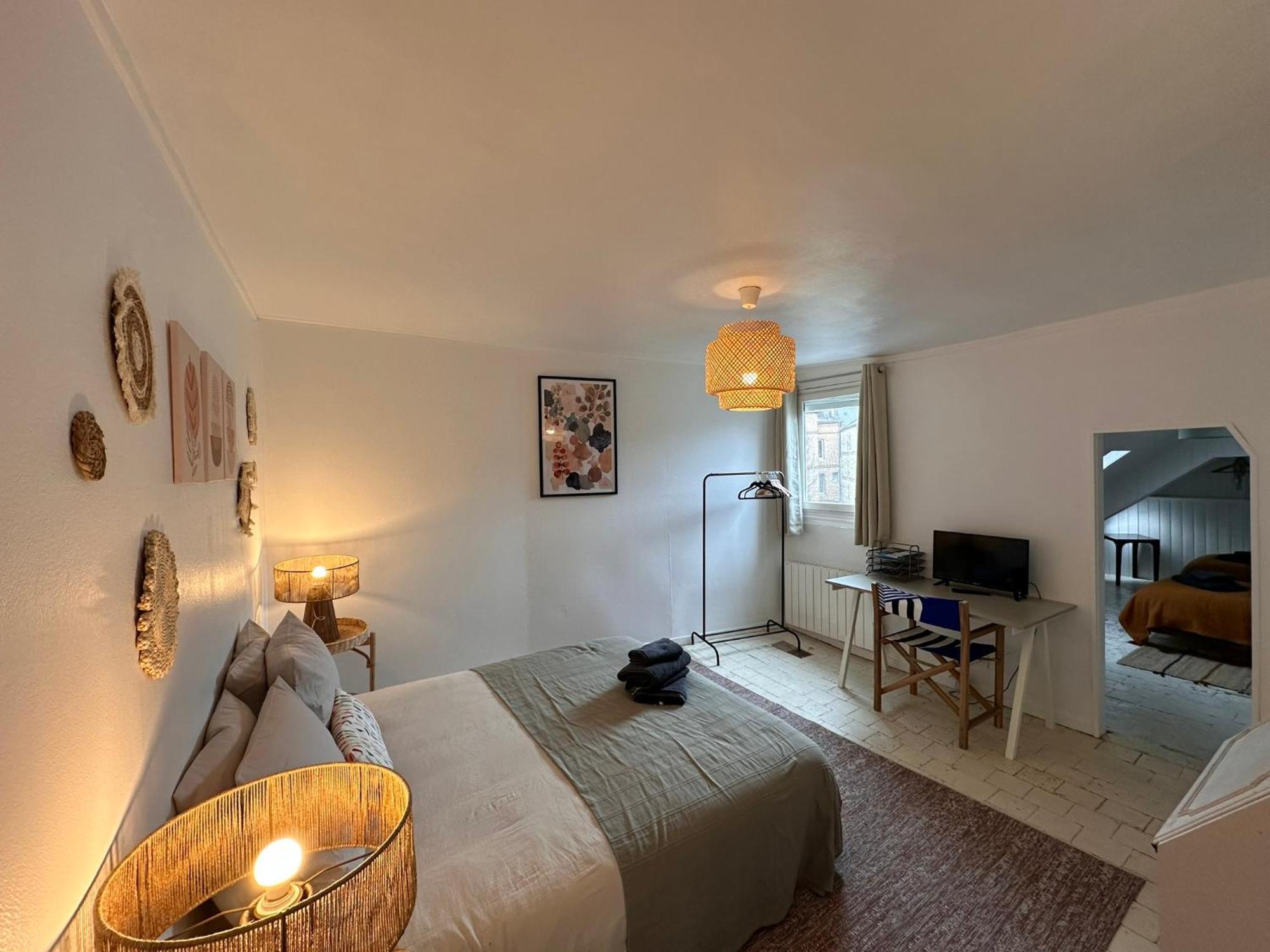 Large Apartment In City Center Онфлер Екстер'єр фото