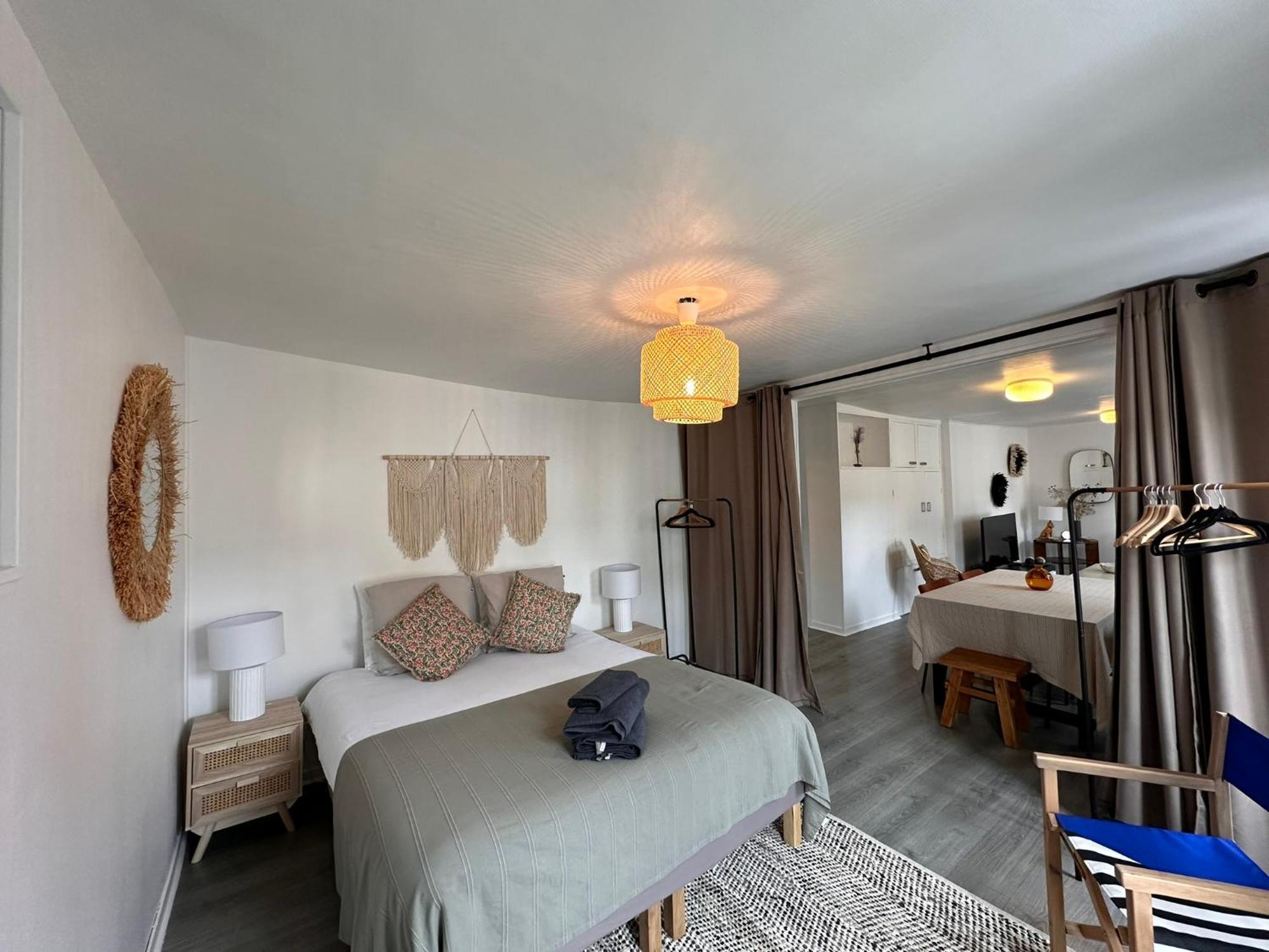 Large Apartment In City Center Онфлер Екстер'єр фото